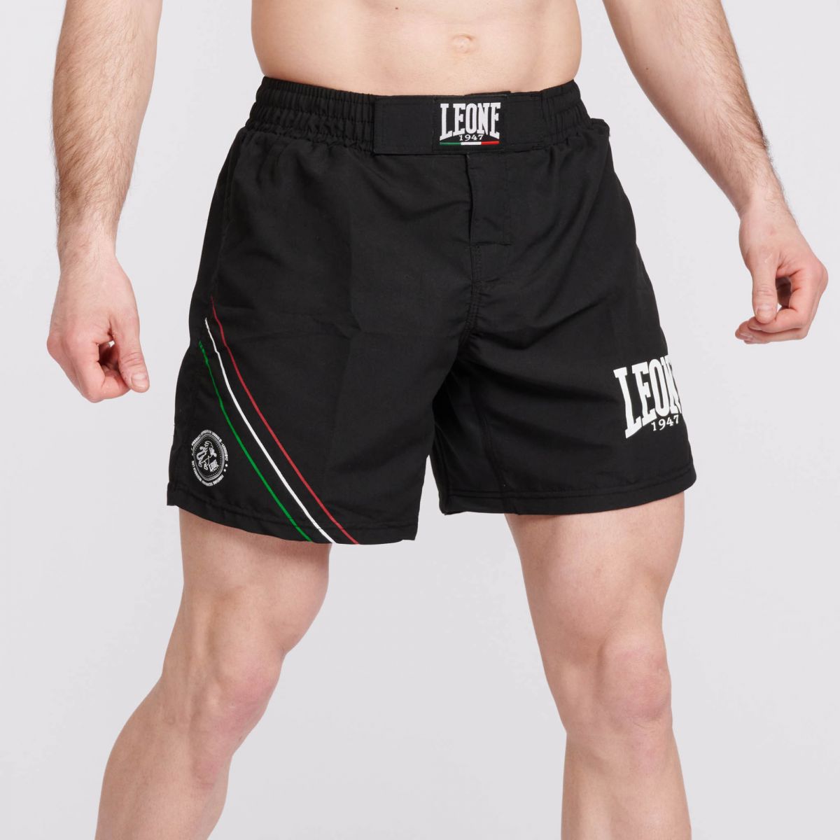 PANTALONCINO MMA FLAG AB958 Leone Leone PANTALONCINO MMA FLAG AB958